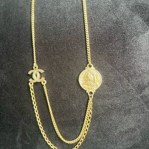 The Chanel CC Coco necklace in gold tone